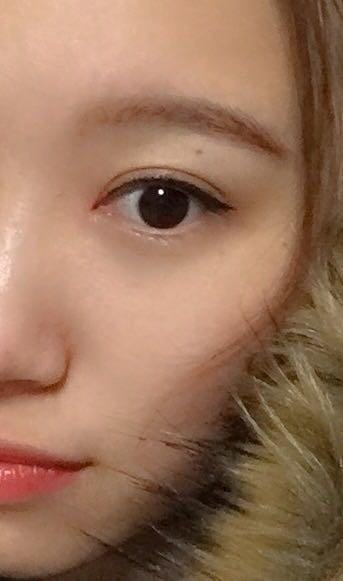 不认识的人看到我，完全看不出来做过双眼皮