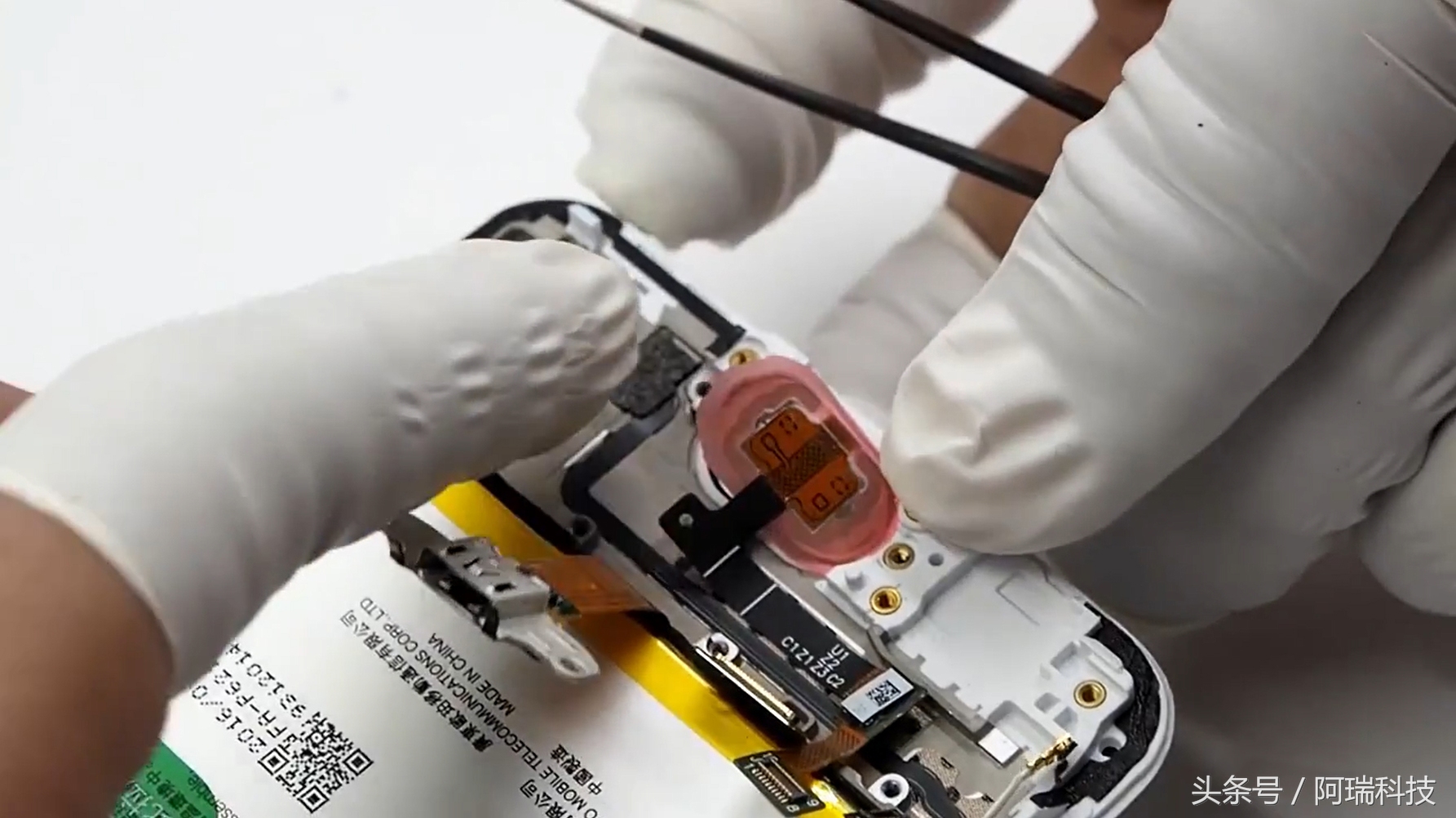 oppor9s鎷嗚В瑙嗛鏁欑▼,oppor9s鎷嗘満璇︾粏鍥捐В