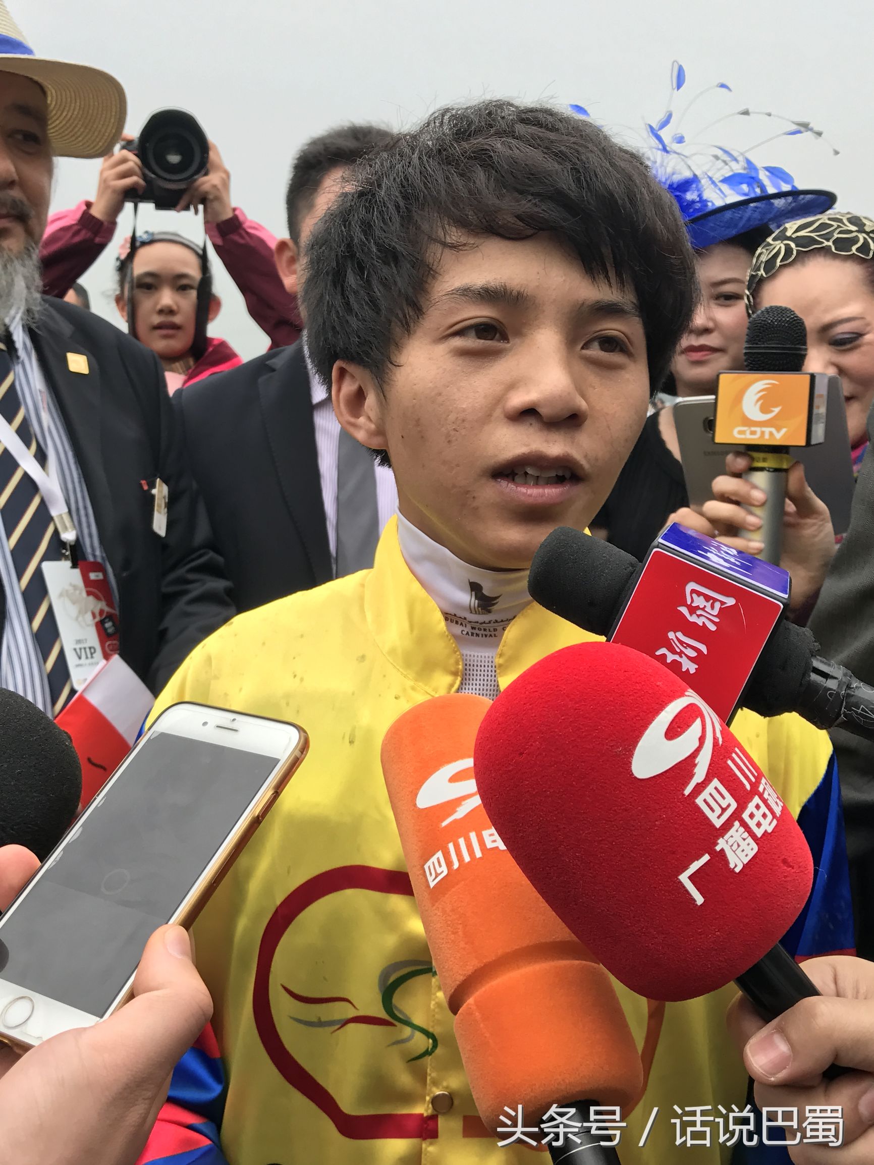 成都迪拜国际杯赛马今日举行中国骑师王文勋首战告捷