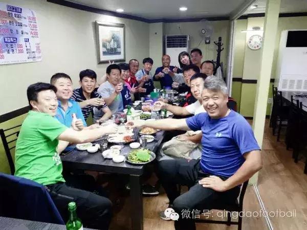 可汗解说足球,克韩简介