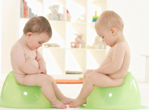 宝宝尿布有异味谨慎是尿路感染，该如何护理