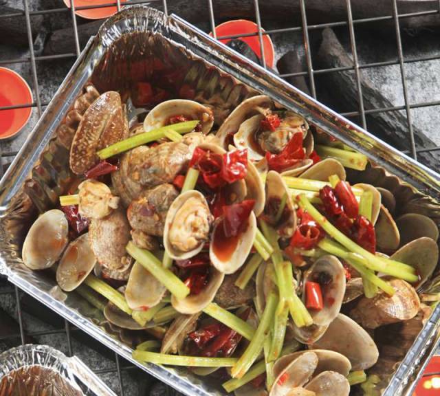 男朋友清晨出去玩,男朋友深夜出门能干什么