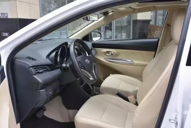 为什么我劝年轻人买二手车,yarisl致炫2020款值不值得买