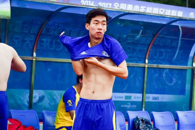 世预赛国足1:2憾负叙利亚,世预赛国足逼平澳洲