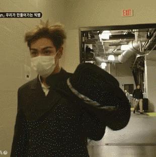 bigbang分享权志龙,bigbangtop参军视频