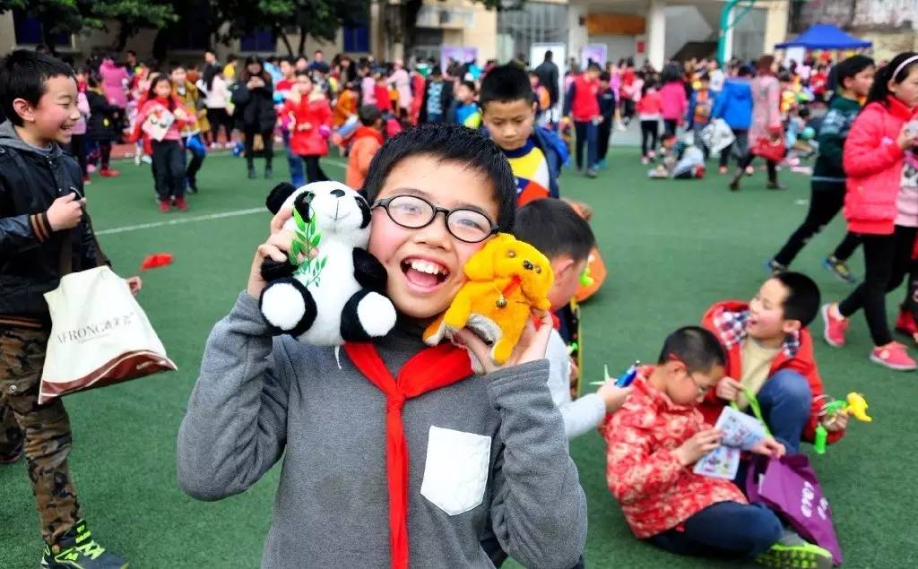 一周播报2017第10期你关心的本周热点都在这儿！凤凰湖免费WIFI、新社保卡、校庆留言……