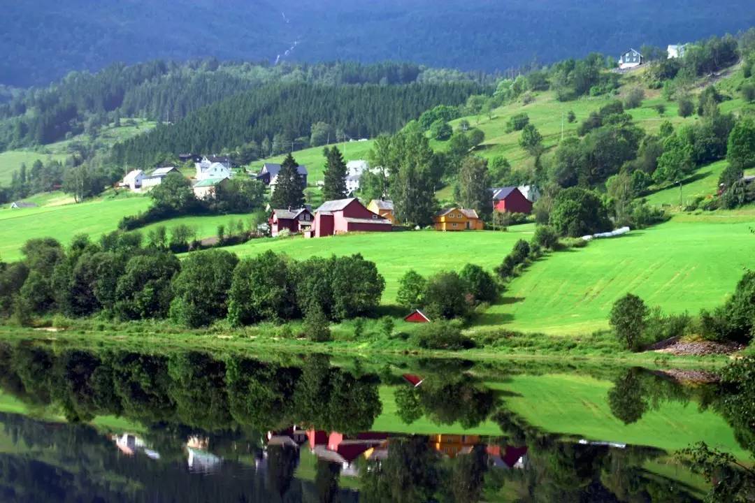 挪威夏日岛旅游攻略,挪威夏天攻略