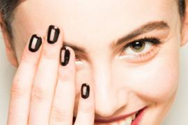 当林嘉玲风格与足球STYLE相撞？！