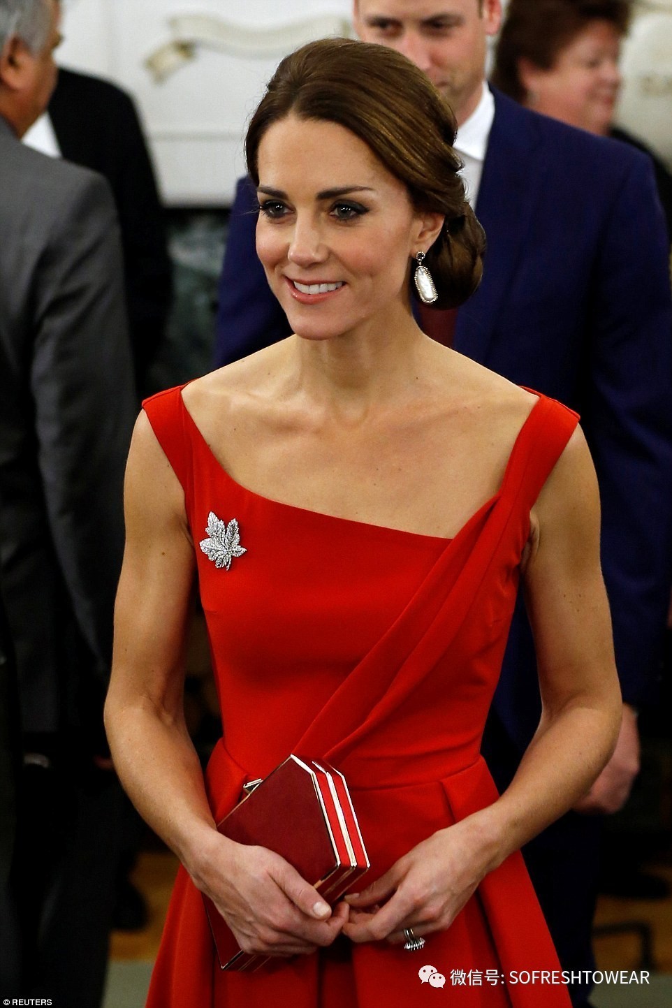 ugg鞋穿搭,ugg复古鞋怎么搭配衣服