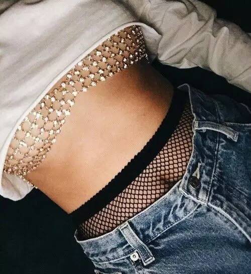 如何正确的穿大洞渔网袜,如何穿渔网裤