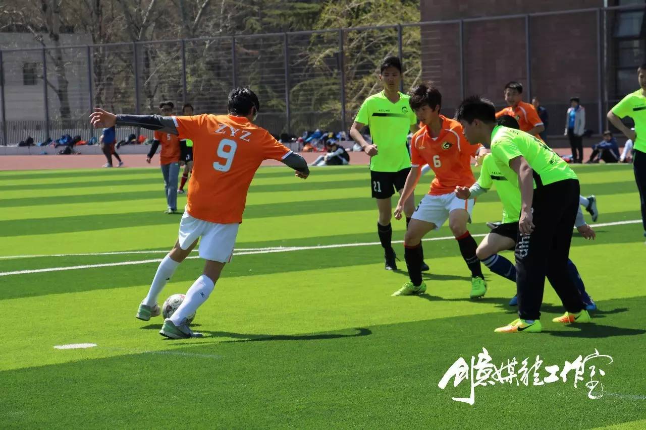 格物男足1:0致知男足，张天傲制胜球