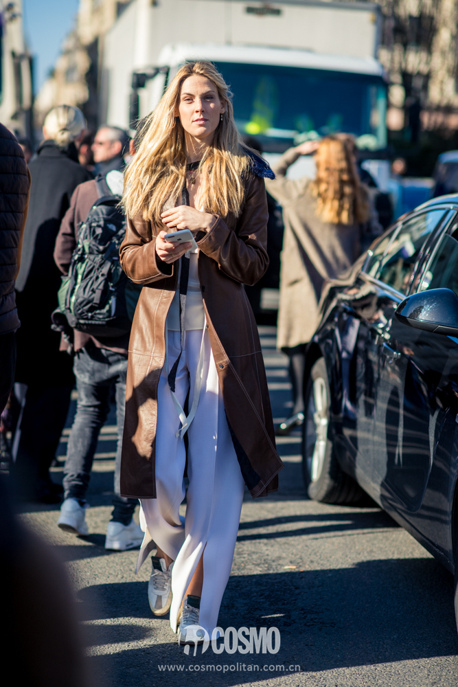 下周穿什么｜白西装+开叉裤=显瘦2kg？宋茜表示肯定