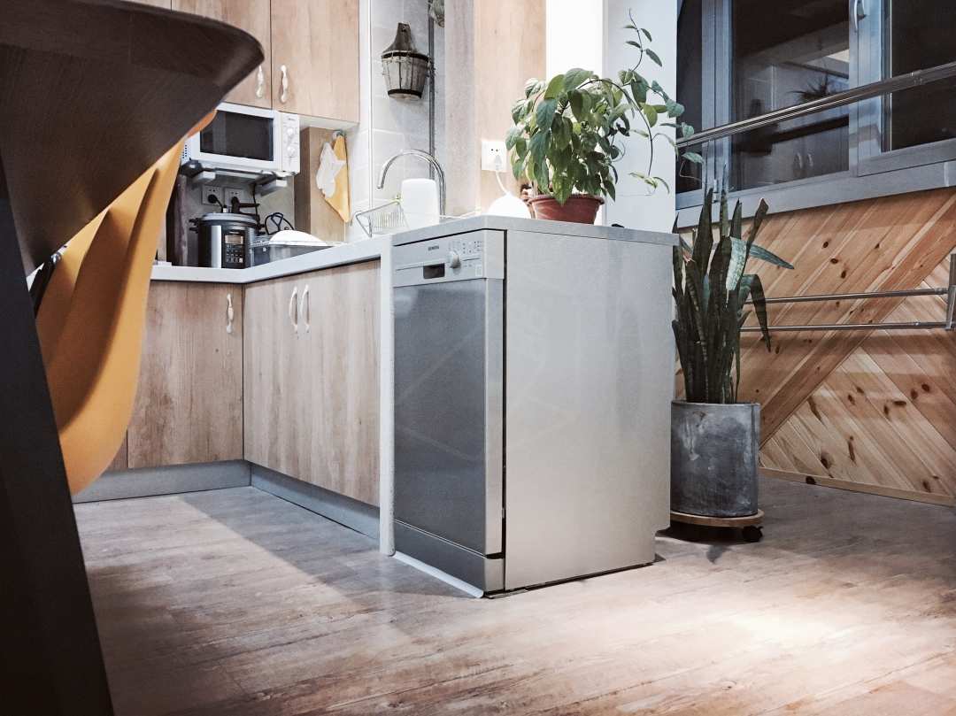 100平方4房一厅轻奢风装修,2020年轻奢风106平方简单装修