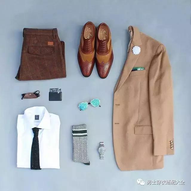 男士休闲西装西裤搭配小白鞋,男士休闲西装搭配什么打底衫