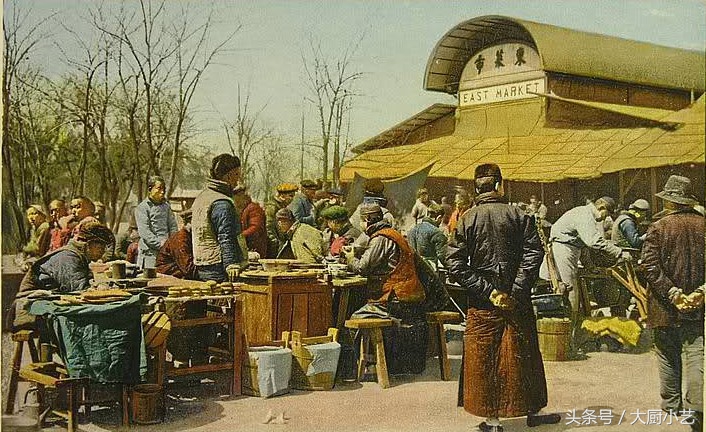 老北京豆汁儿，被外地人称为最“难吃”的京味，却是老北京的命根