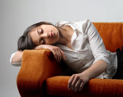 4招对抗夏季空调病，保护好背部是关键