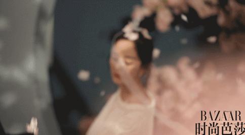 杨幂赵又延合体拍摄大片，三生三世十里桃花情景再现