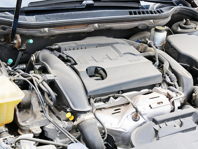 标致508和雪铁龙c5到底该怎么选,2011款雪铁龙c5与标致508对比