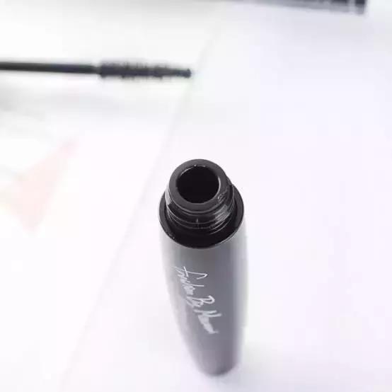 和阿玛尼200颜色一样的口红,这款口红市场价多少