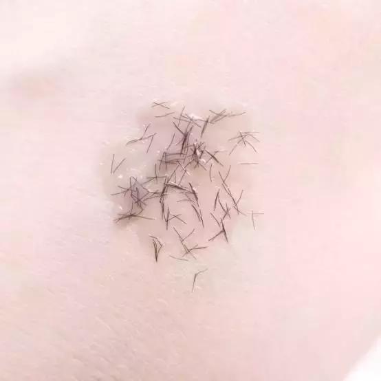 和阿玛尼200颜色一样的口红,这款口红市场价多少