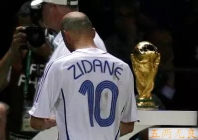 足坛十大神峰有谁,足球场上的十大武器