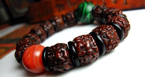 这几种文玩千万别碰,这几种文玩千万不要轻易佩戴