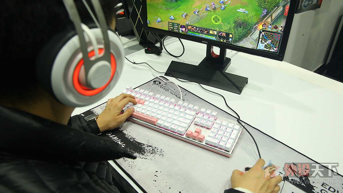 edg鼠标垫评测,edg蓝色鼠标垫