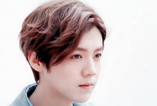 同人娱乐，沾鹿晗的光，这次的游戏终于赢了