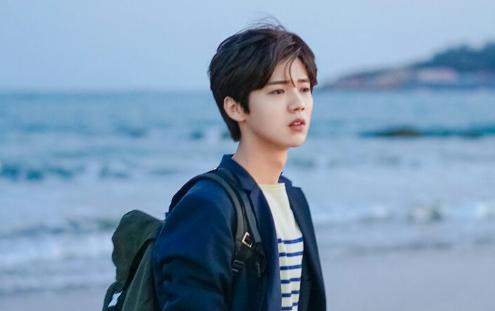 同人娱乐，沾鹿晗的光，这次的游戏终于赢了