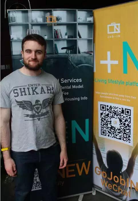 我们在三里屯的疯狂足球party上，搞了波大事情