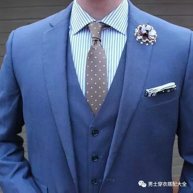 男士休闲西装西裤搭配小白鞋,男士休闲西装搭配什么打底衫