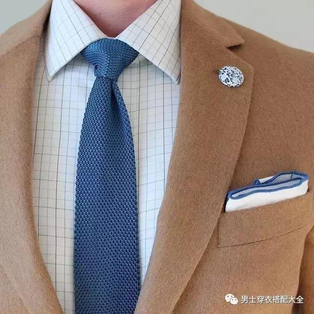 男士休闲西装西裤搭配小白鞋,男士休闲西装搭配什么打底衫