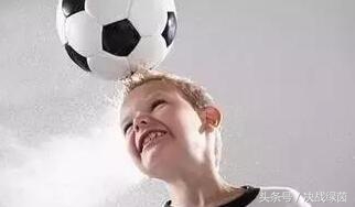 头球不准怎么办,几岁以下青少年不宜进行头球练习
