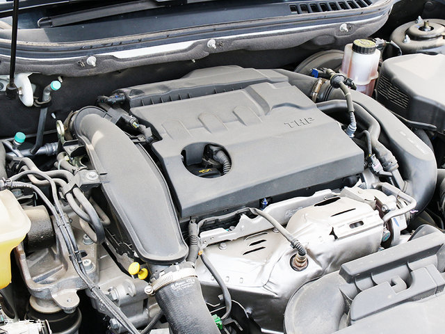 标致508和雪铁龙c5到底该怎么选,2011款雪铁龙c5与标致508对比