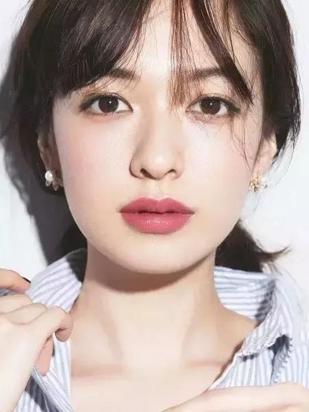 干皮妆怎么化干净,总感觉自己的妆化得脏脏的怎么办