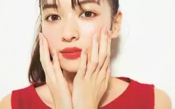 干皮妆怎么化干净,总感觉自己的妆化得脏脏的怎么办