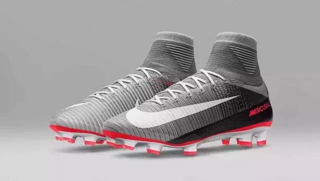 他们穿什么用英文怎么说,他们穿着什么用英文怎么说