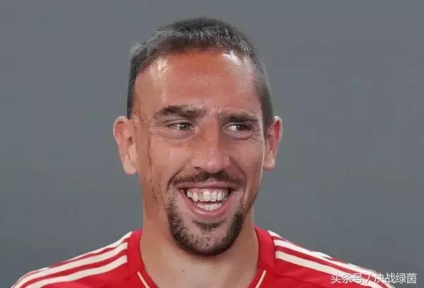 没有出众的外貌只有努力,没有出众的外表就不要放纵