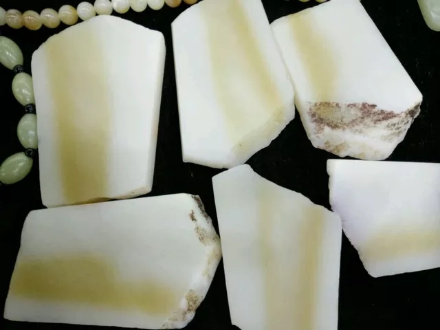 和田玉市场恶性循环,近来经济不景气和田玉销量走低