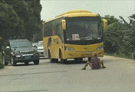 兄弟，别说你还真有点女人味！