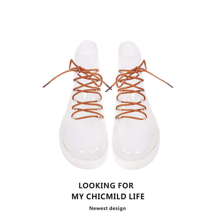 换季必备基本款这些单品一定要有,雨季时尚单品推荐