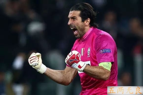 足坛十大神峰有谁,足球场上的十大武器