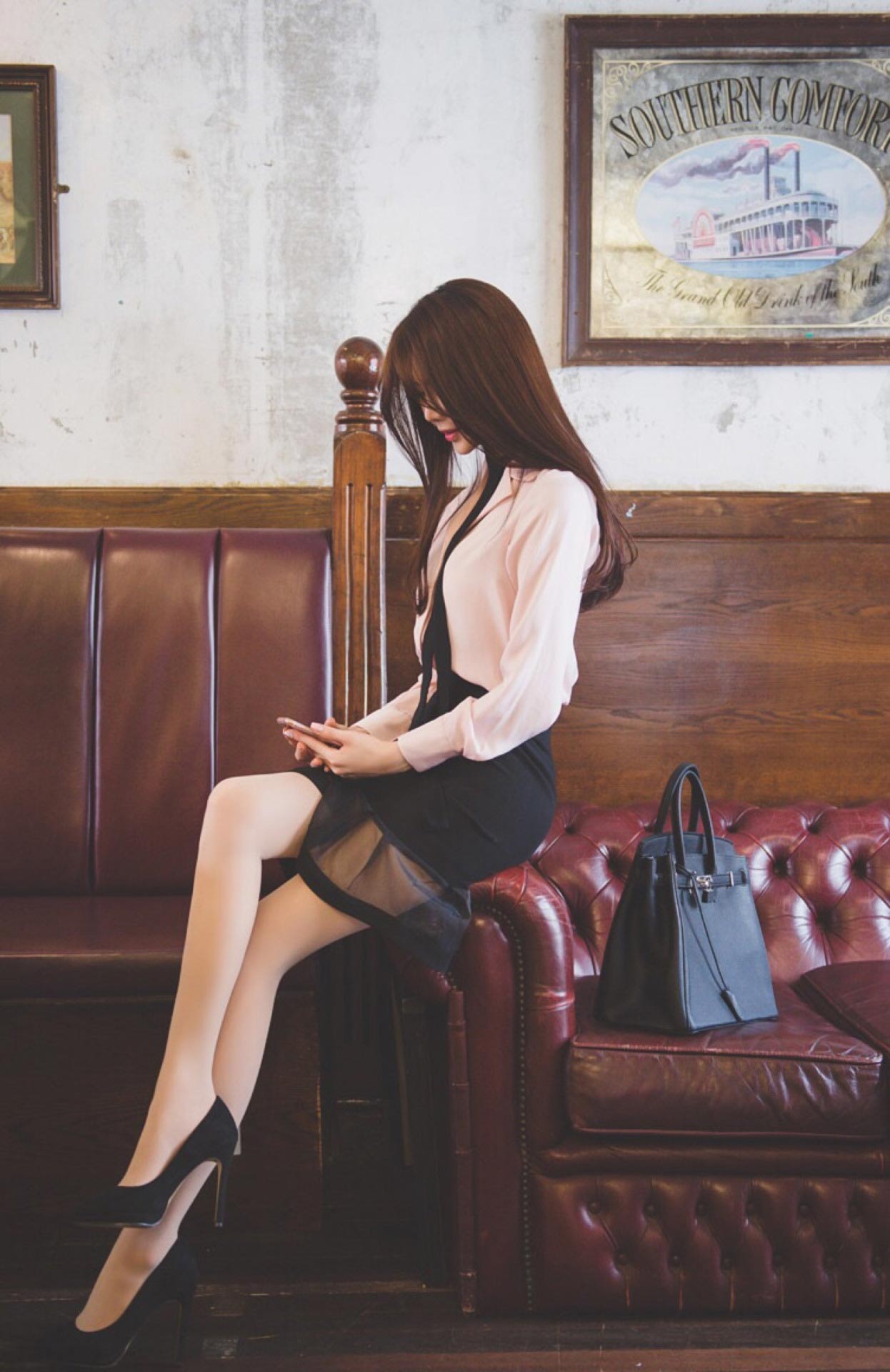 领略韩国气质的淑女裙装风格