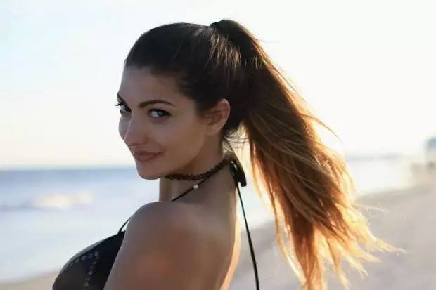 西班牙人为什么那么爱足球,西班牙人喜欢斗牛还是足球队