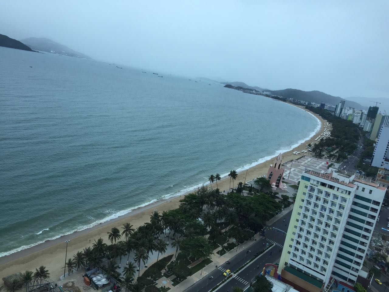 越南姑娘来芽庄旅游,越南姑娘在芽庄旅行