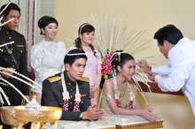 一入泰圈深似海,一入泰圈深似海解说