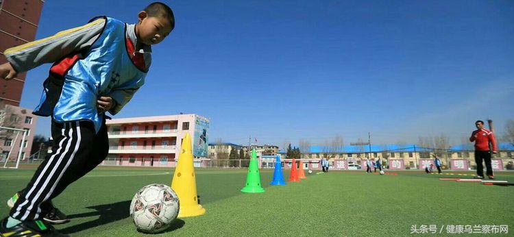 集宁区光明街小学校长巩建伟,巩建伟
