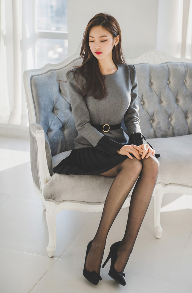 领略韩国气质的淑女裙装风格