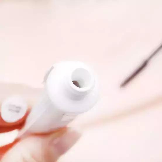 和阿玛尼200颜色一样的口红,这款口红市场价多少