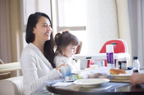 妈妈是超人带娃出去玩,妈妈是超人怎么带娃